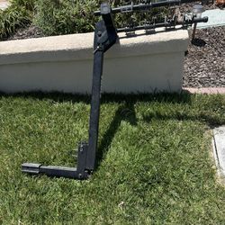 Thule Bike Rack Holds Up To 4 Bikes
