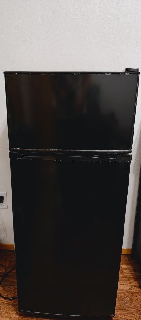 4.5 Cu.Ft Mini Midi Fridge with Freezer, Rollers | Very Clean Used | 100% Functioning