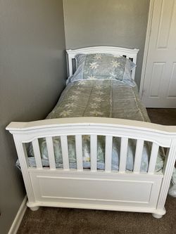 Twin Comforter and Sham