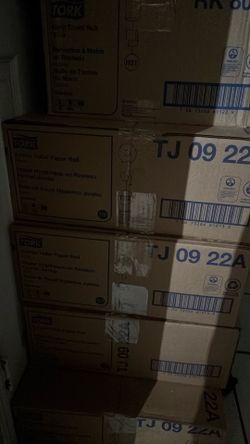 Jumbo toilet paper 12 count