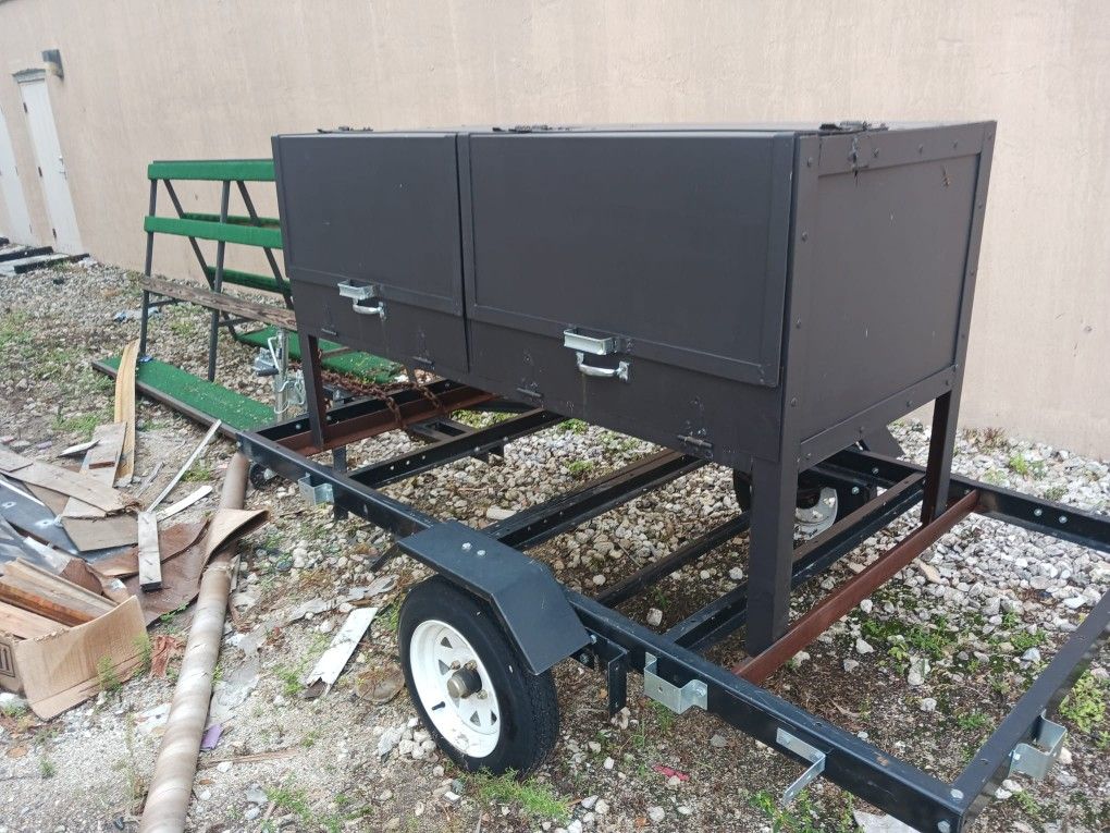 COMMERCIAL BBQ FOR SALE!