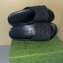 Gucci Interlocking Slides Box Included 
