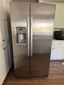 GE Side by Side fridge