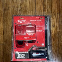 Milwaukee Battery Combo