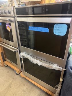 Double oven convection Whirlpool w 30”