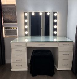 White Makeup Vanity with Hollywood Mirror