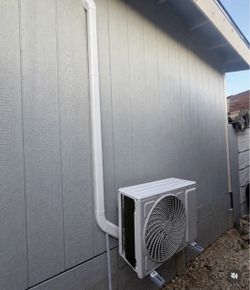 ❄️🔥 NEW OZONE 12,000 BTU MINI SPLIT –