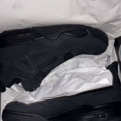 Black Cat jordan 4's
