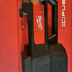 Milwaukee Transfer Pump 2771-20 Tool Only