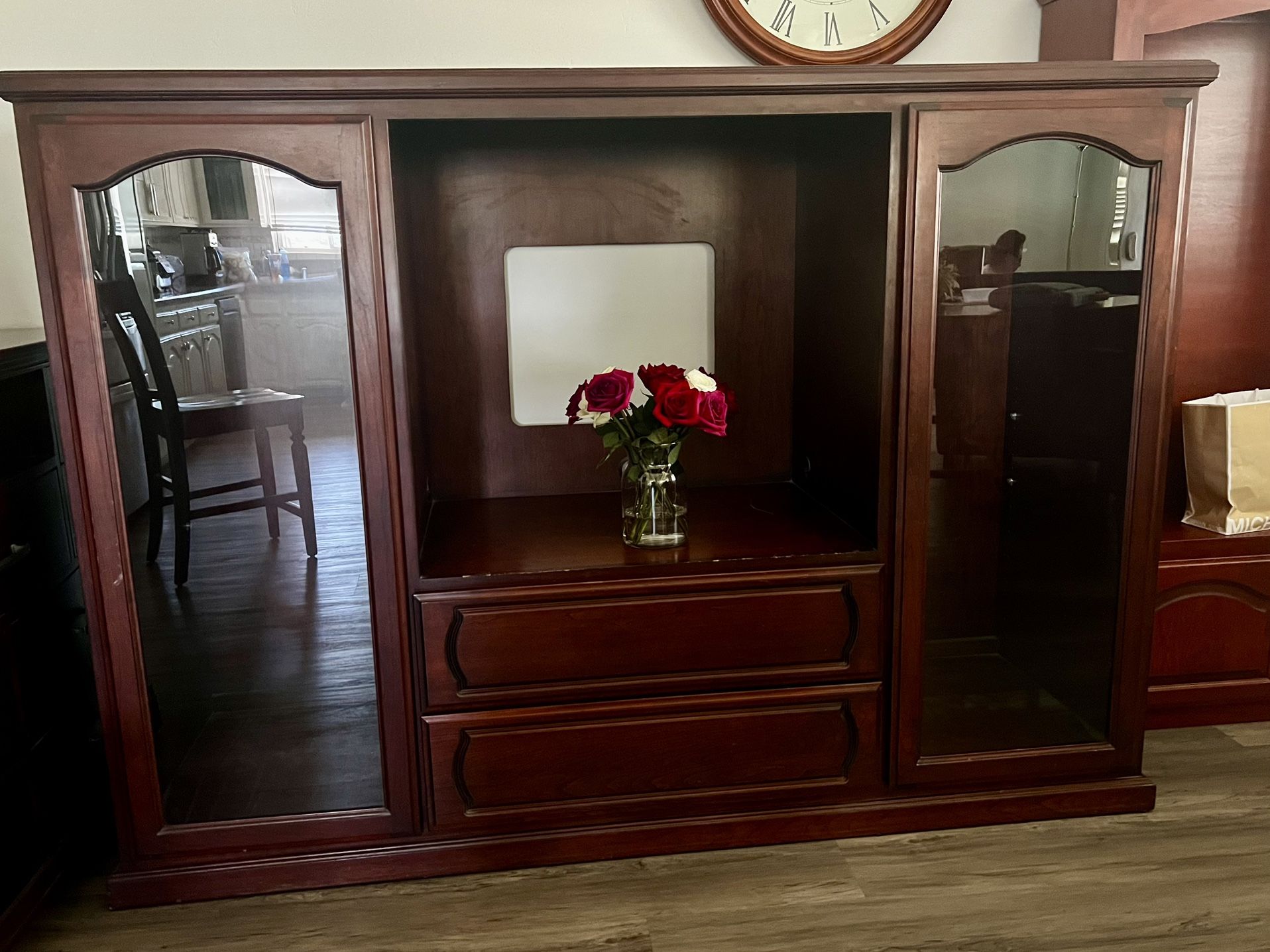 WALL UNIT