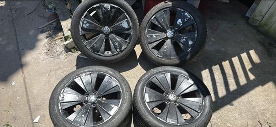 VW 18’ Rims 300 Obo