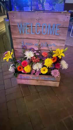 Welcome sign