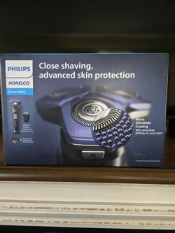 *New* Phillips Norelco Shaver 6800
