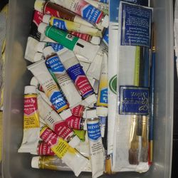 Reeves Watercolour Art Kit With Various Brushes