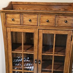 Lane Glass Front Hutch