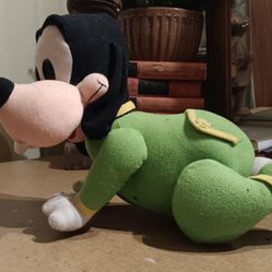 Vintage 1995  TOUCH N CRAWL BABY GOOFY ( Crawls on the floor) and Works Good.
