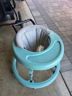 BABY WALKER