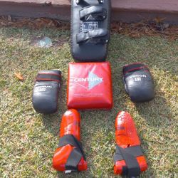 Sparring Equipment 