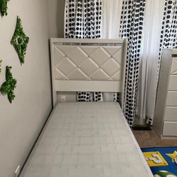 Twin Size Bed And Dresser