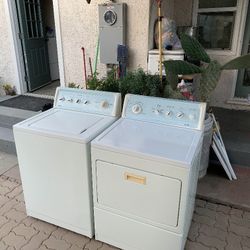 Washer And Gas Dryer 