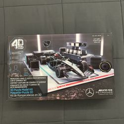 4D Puzzle MERCEDES-AMG F1 W15 E PERFORMANCE CAR & GARAGE SET
