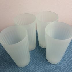 4 Piece Cup Set