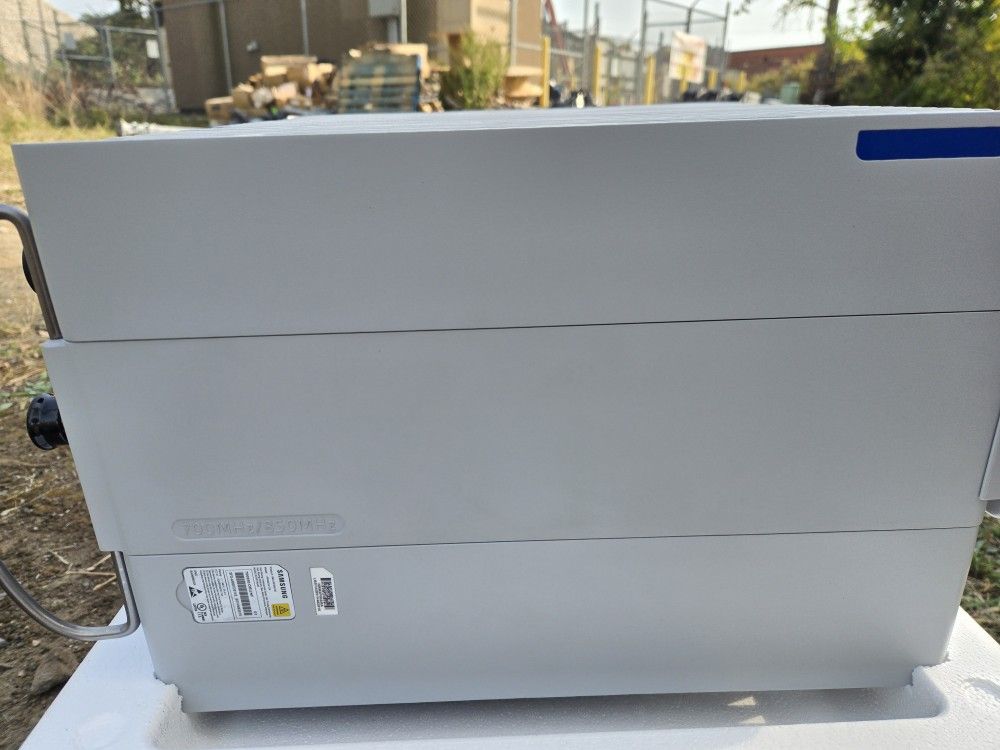 Samsung RRU 700/850MHZ Dual Band Radio Unit SLS-BR0497EAEX