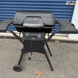 Charbroil Black 2 -Burner Liquid Propane Gas Grill