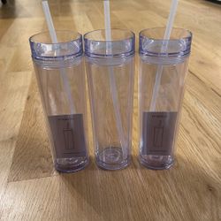 Clear plastic tumblers with straws! (never used) 