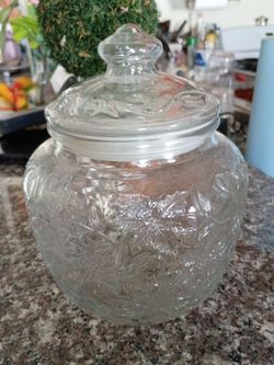 Glass Fantasia canister with lid (princess house)