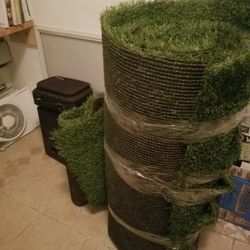 FRER. Astro turf. lightly used (indoors). Astroturf. Make an offer!!!