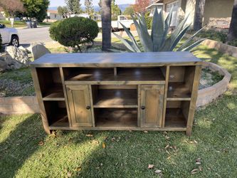 Joshua Creek 65" TV Console In Good Condition 