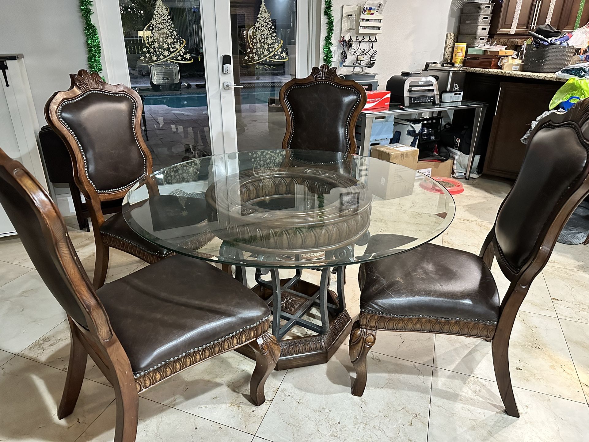 Kitchen, Dinning Table