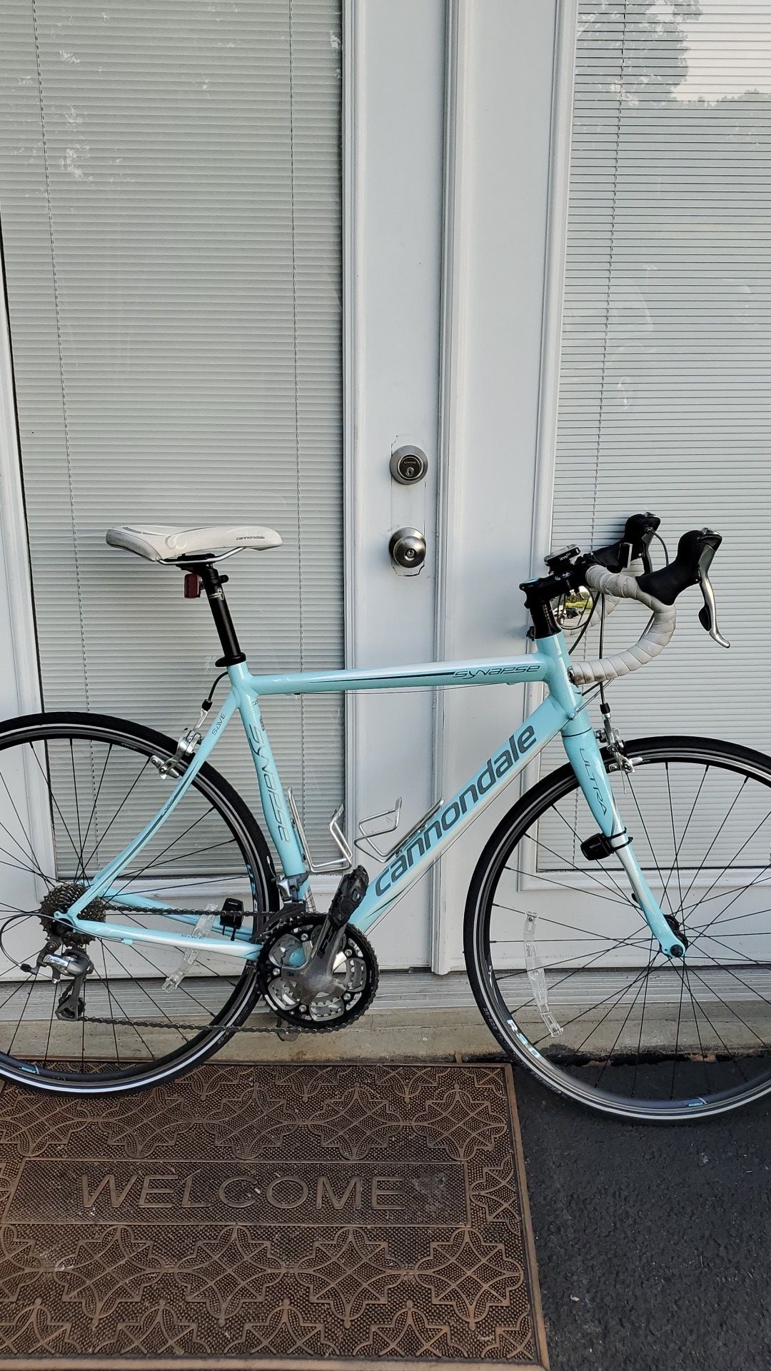 Cannondale synapse c4, adult road bike