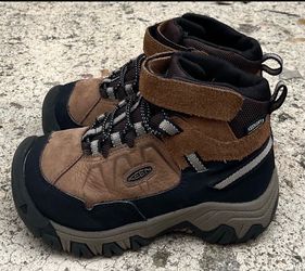 KIDS HIKING BOOTS