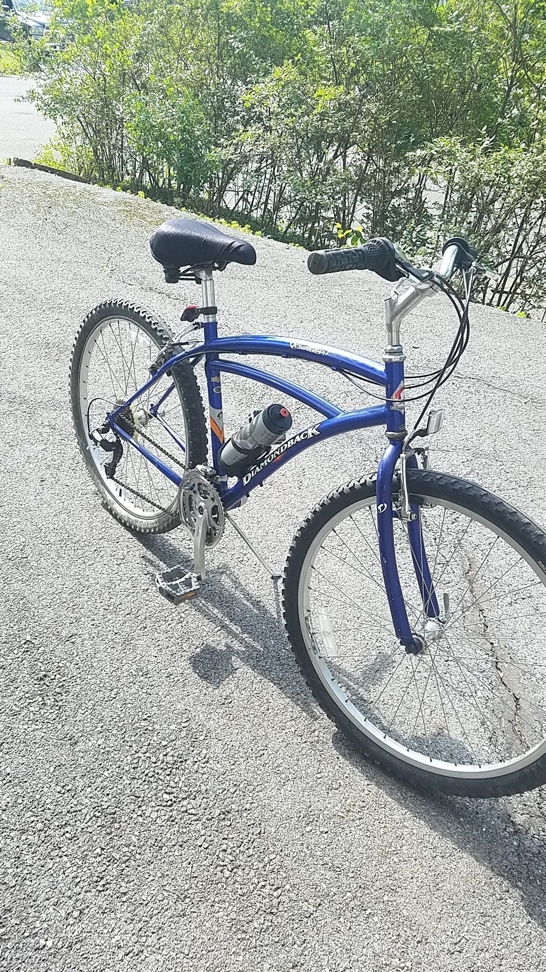 24 speed Diamondback Voyager lightweight Aluminum Bike
