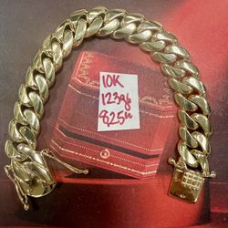 10K Solid Gold 🇨🇺 Links Bracelet 123Gr 8.25 Inches Long 