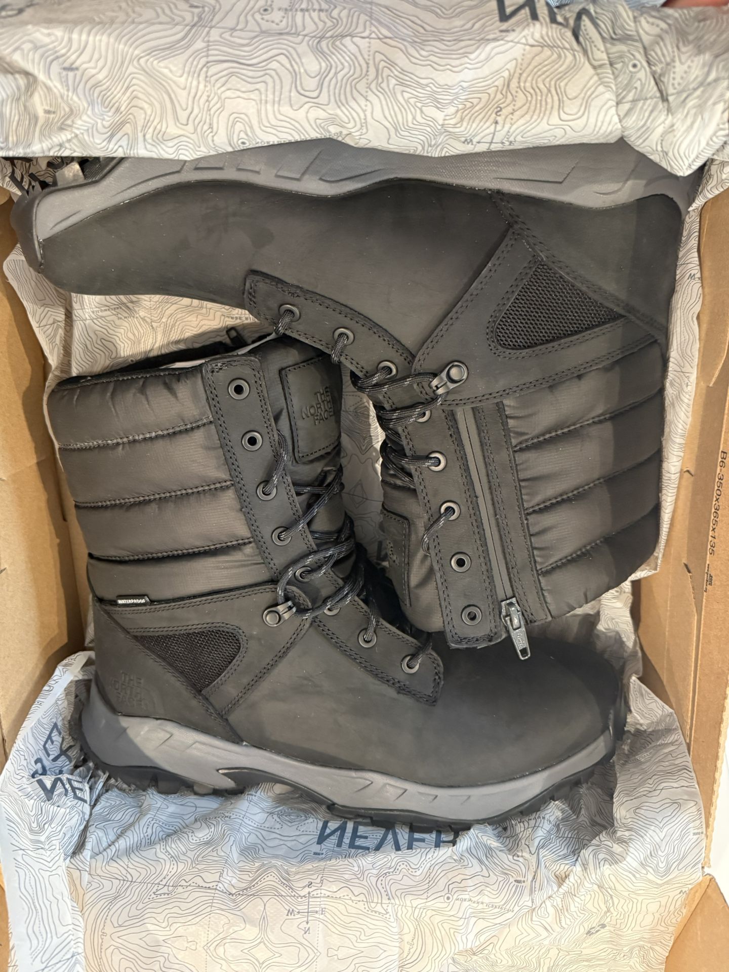 North Face Men’s Thermoball Boots Zip Up