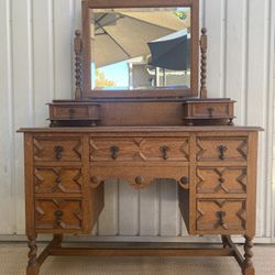 Antique English Tiger Oak Vanity