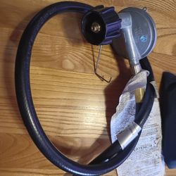 PROPANE REGULAR AND HOSE FOR SALE