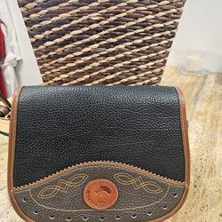 Dooney N Bourke Leather 