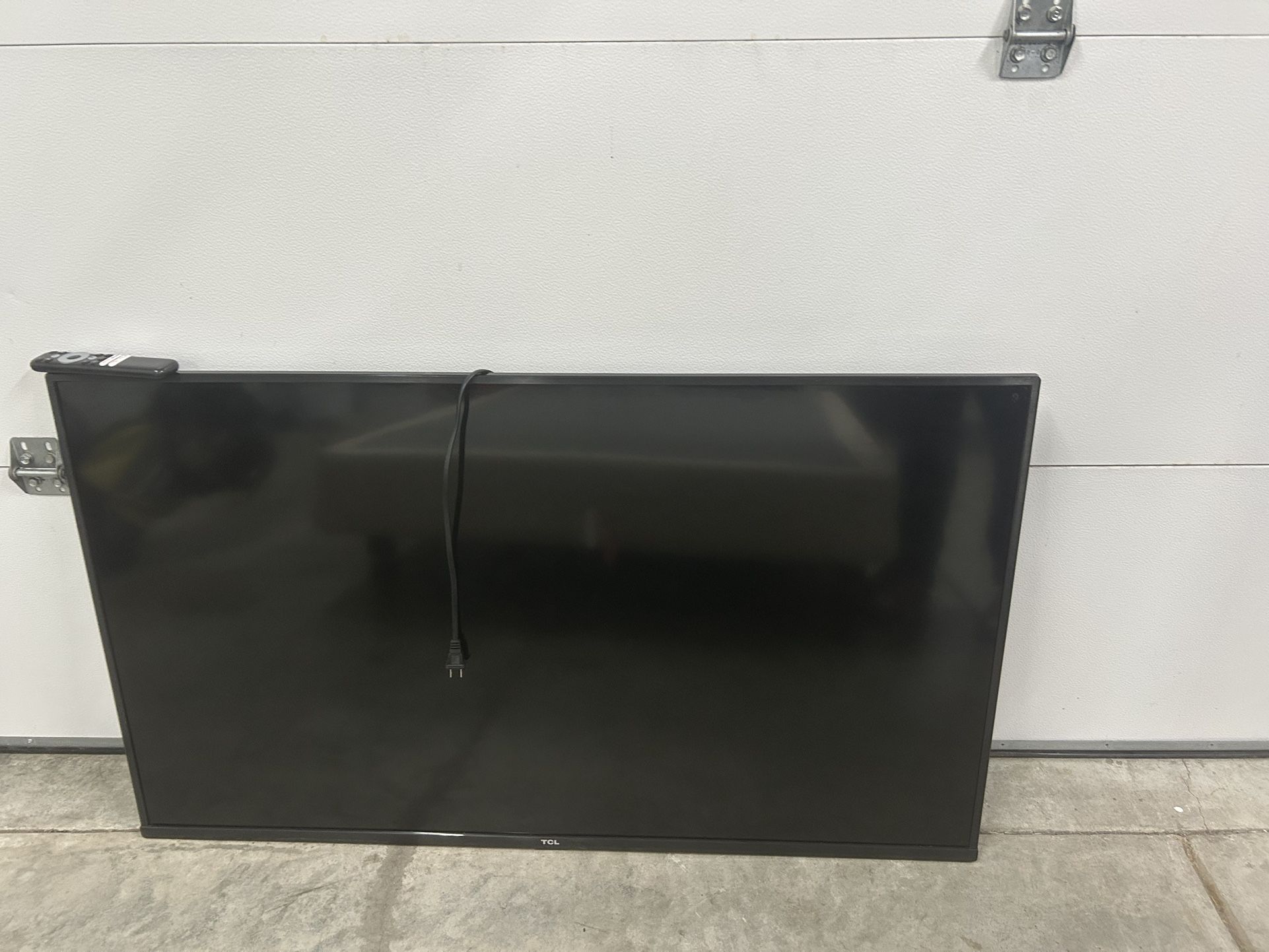 Free 50” TCL Television Does Not Turn On