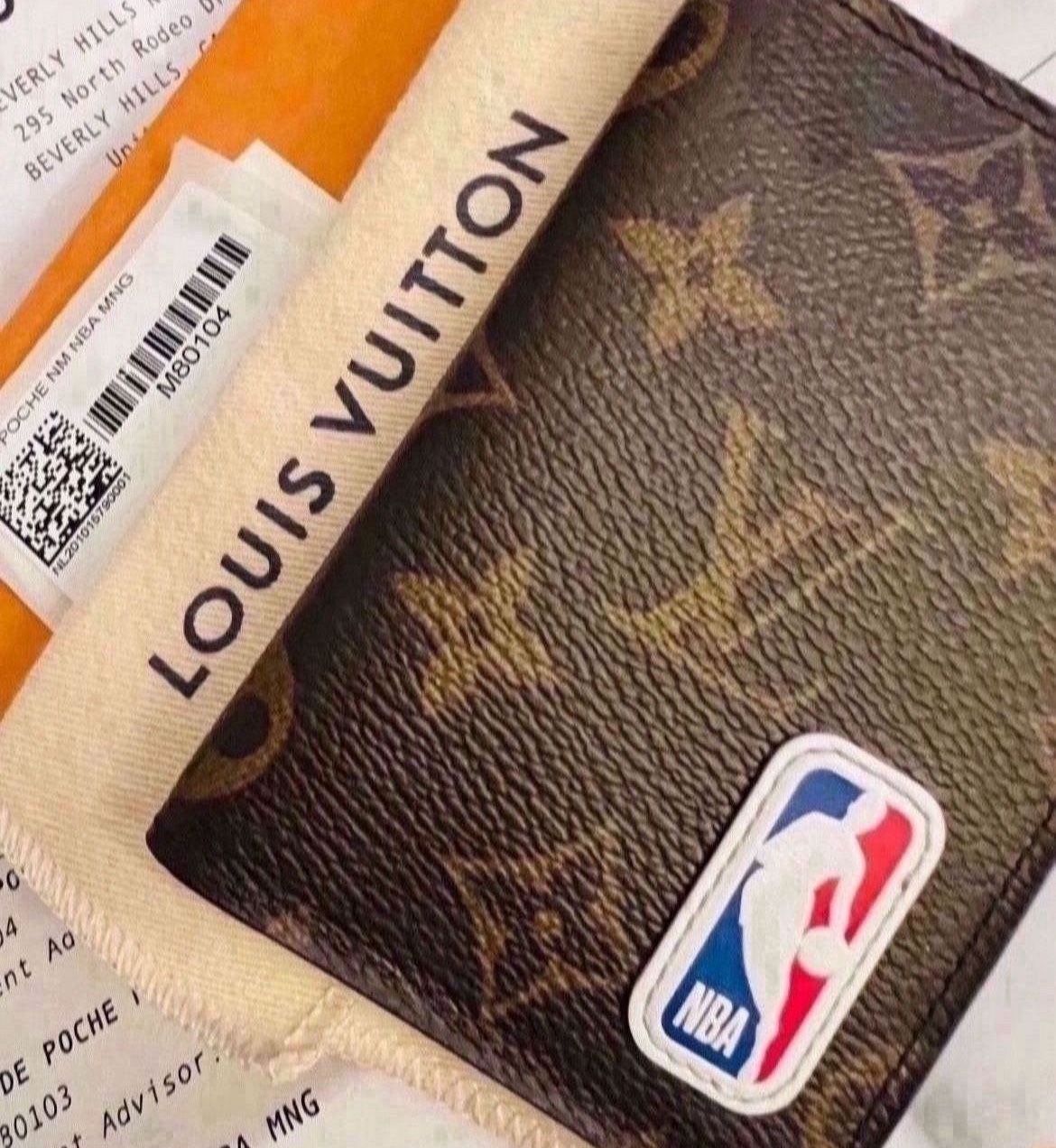 100% Authentic Louis Vuitton x NBA Original Monogram Pocket Organizer Wallet New
