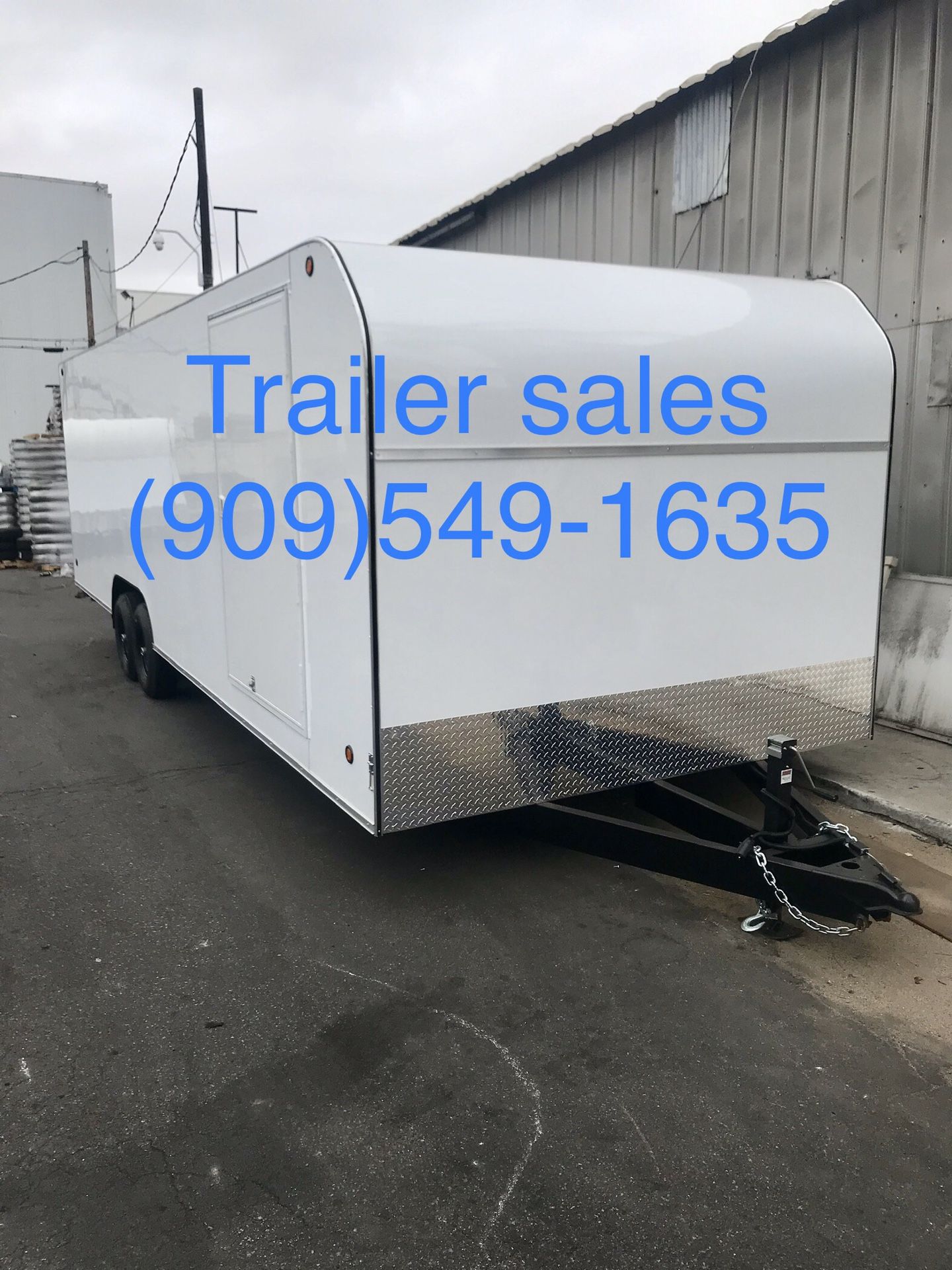 Brand new 8.5x24x7 enclosed trailer