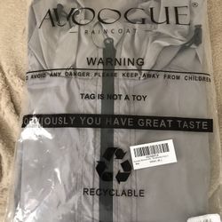 Avoogue Women's Rain Coat. .