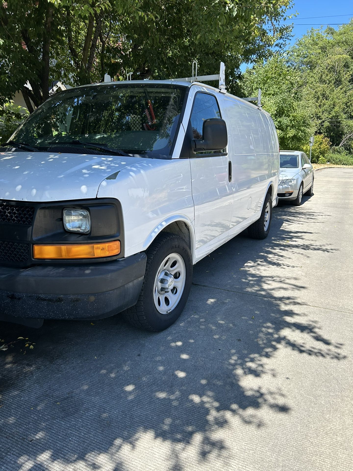 2013 Chevy Express Cargo Van 3/4 Tons A/C Racks Shelves Excellent Engine Tranny Construction Work Painting Gardening 127K Title Ready To Go.