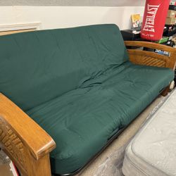 FREE- Queen Futon