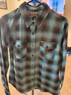 Medium-Dixxon Flannel Long Sleeve Button-Up Shirt