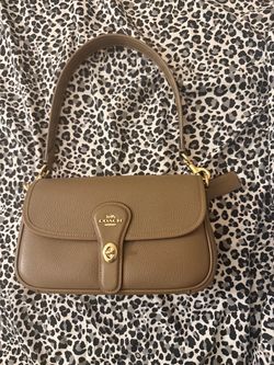 Coach Hadley shoulder purse
