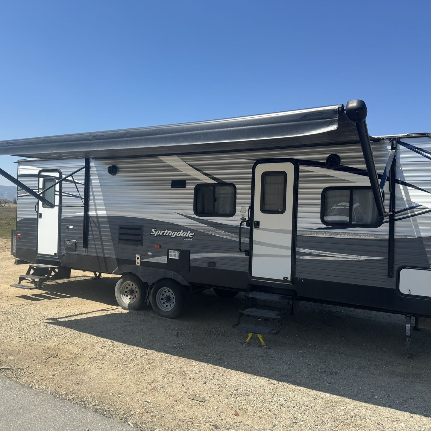 2018 Keystone Springfield 28’